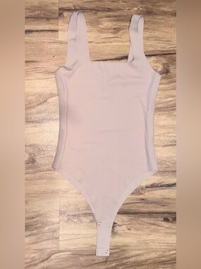ANWND Women’s Seamless Compression Bodysuit - Beige/Nude Size Small/ Medium